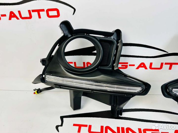 Ходовые огни Toyota Hilux (AN 10 ) P6274