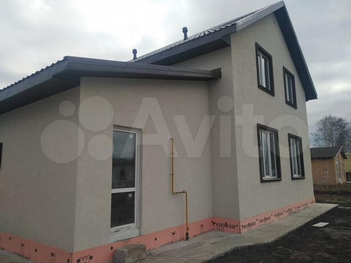 Дом 185 м² на участке 7 сот.