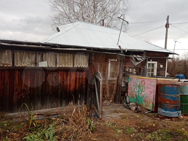 Дом 35 м² на участке 12 сот.