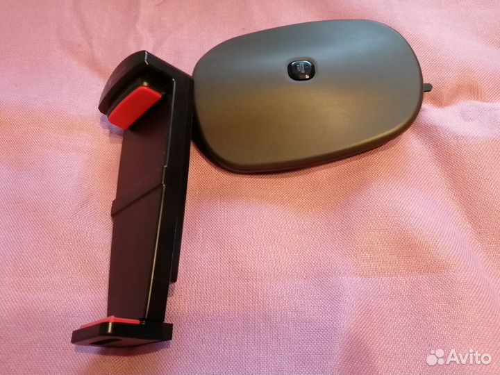 Продаю автомобильный держатель для планшета