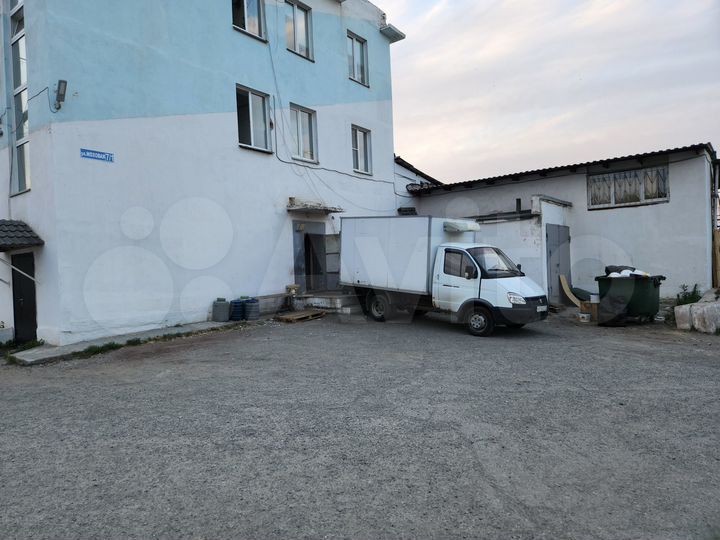 Производство, 393 м²