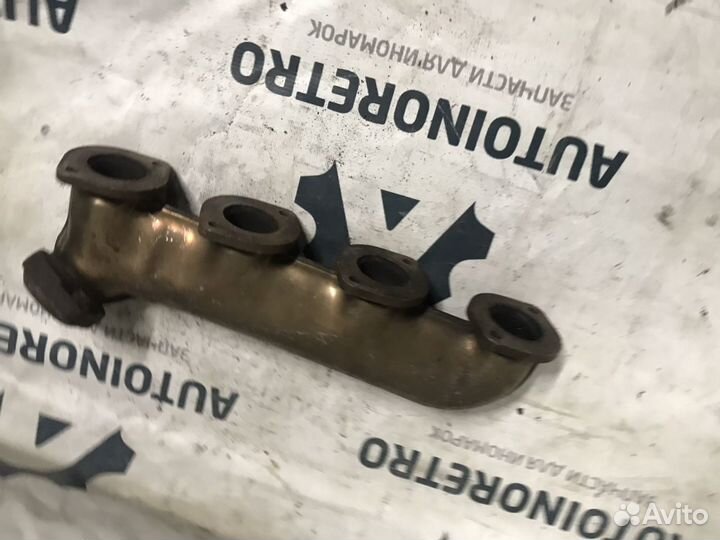 Коллектор выпускной Мерседес w220. 5.0