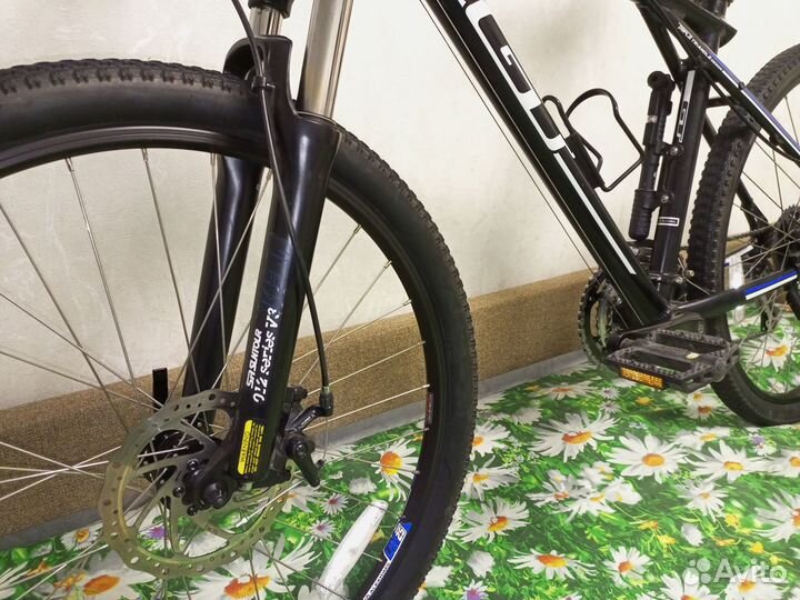 Велосипед GT avalanche 3.0 disk