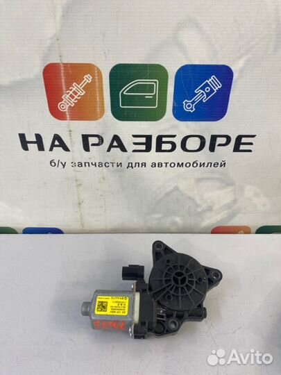 Мотор стеклоподъемника задний правый Kia Soul SK3