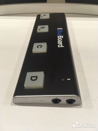 IRig Blueboard блютуз миди контроллер