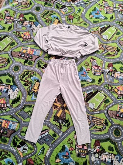 Женский спортивный костюм 44