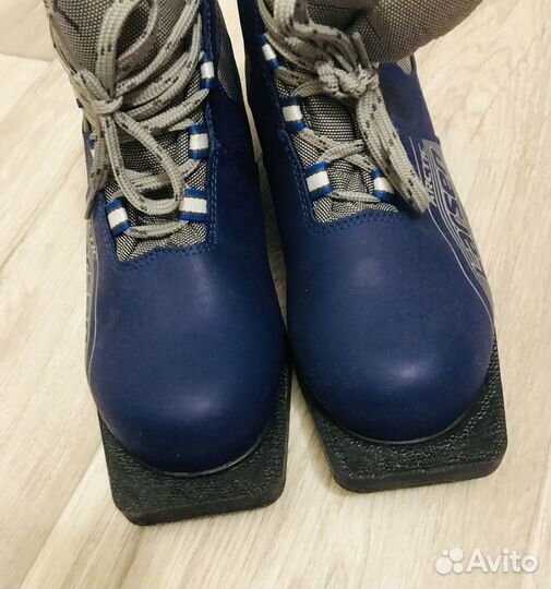 Лыжные ботинки Larsen