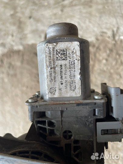 Стеклоподъемник передний правый Citroen C4 2008