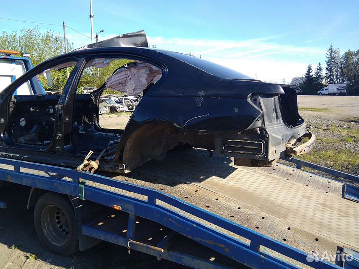 Продам заднюю часть кузова Бмв730D 2013года