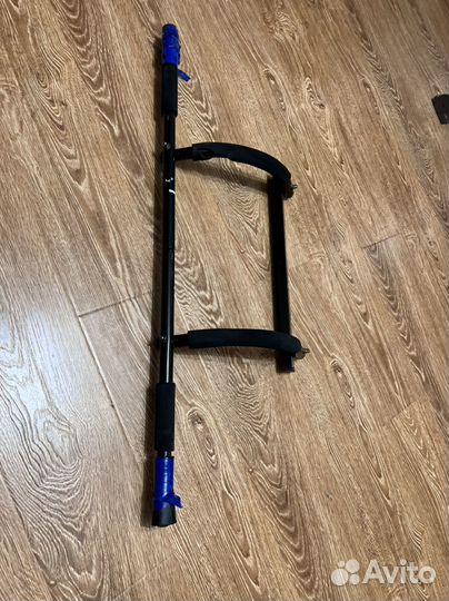 Турник настенный