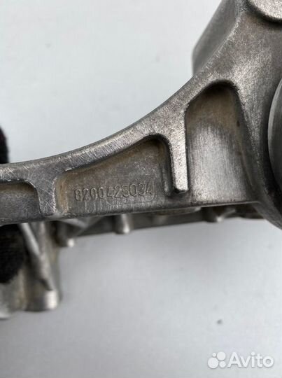 Кронштейн генератора Renault Scenic 2 1.6