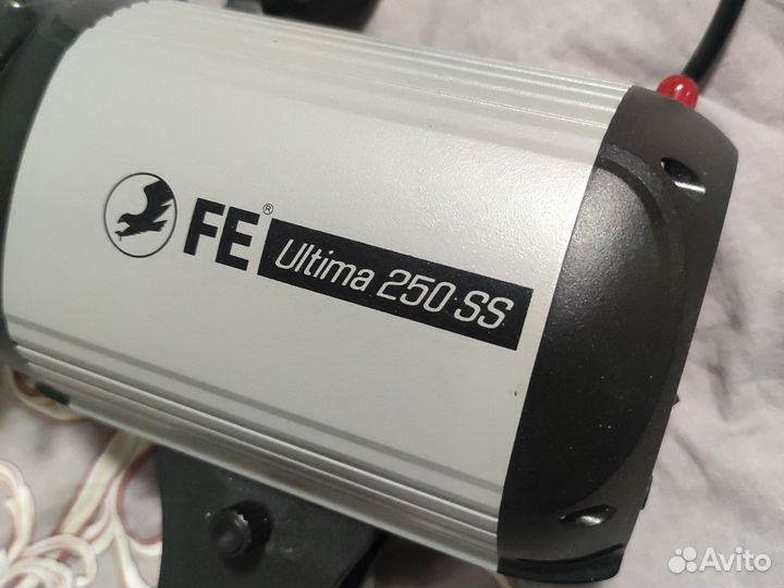 Моноблок Falcon Eyes Ultima 250 SS