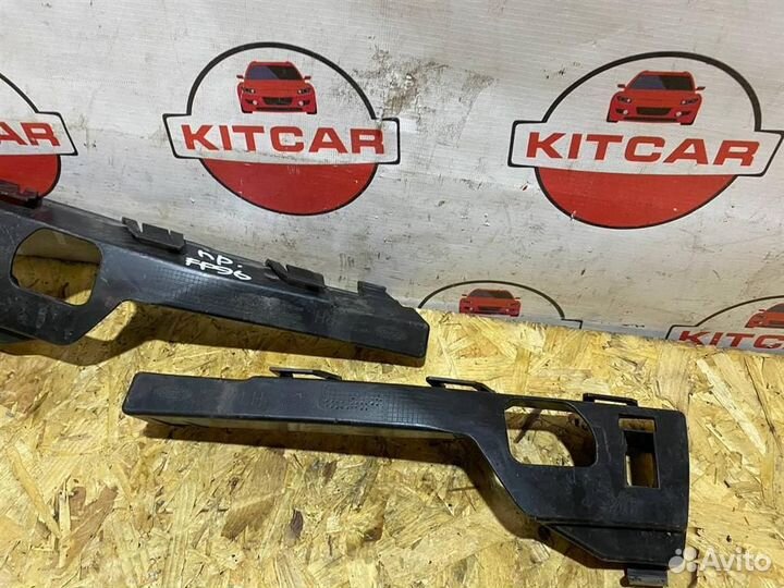 Планка крепления бампера Ford Focus 2