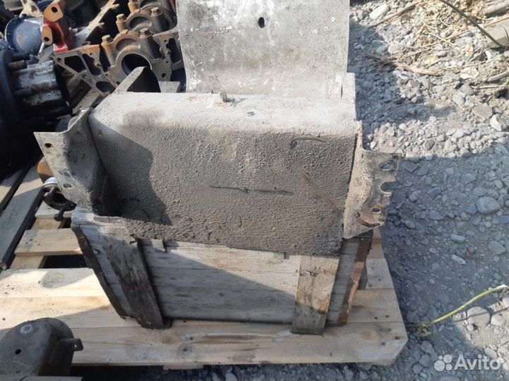 Ящик для инструментов. Isuzu Elf NPR71L 4HG1 1998