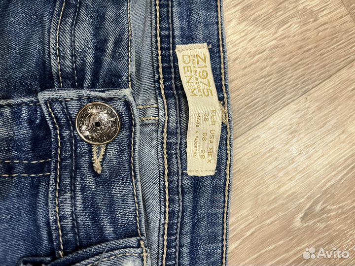 Джинсы zara