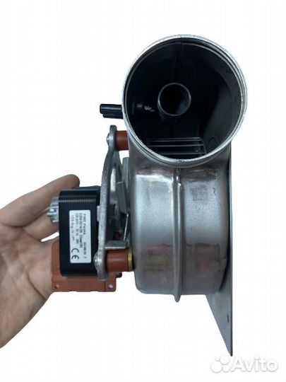 Вентилятор настенного котла Buderus uo52 uo22 38w