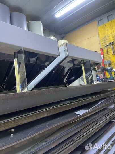 Зонт вытяжной с жироуловителем нерж