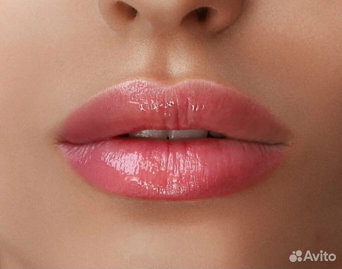 Перманентный макияж бровей и губ