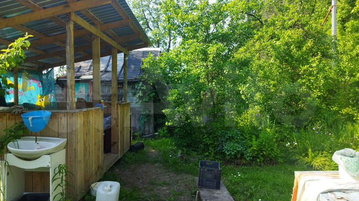 Дача 10 м² на участке 6 сот.