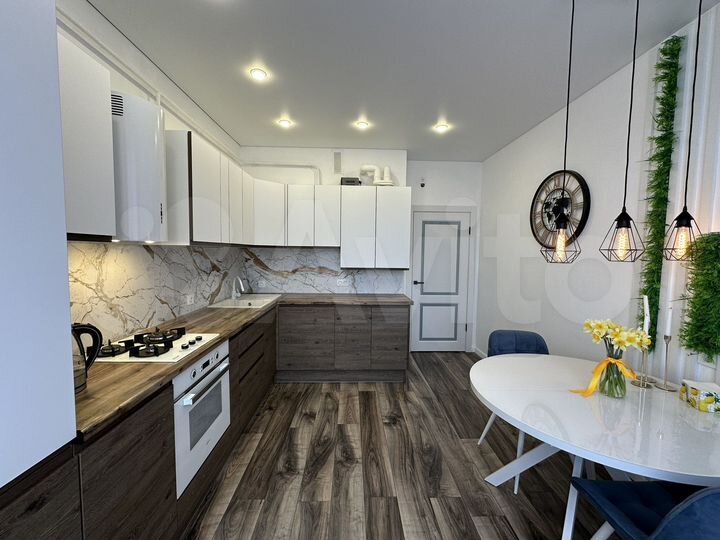 2-к. квартира, 64 м², 2/4 эт.