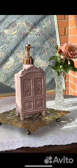 Дозатор для жидкого мыла в винтажном стиле