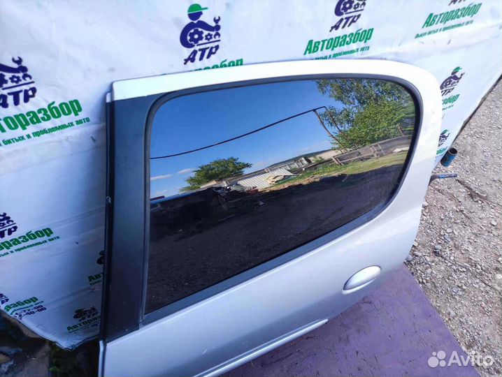 Дверь задняя левая Peugeot 206