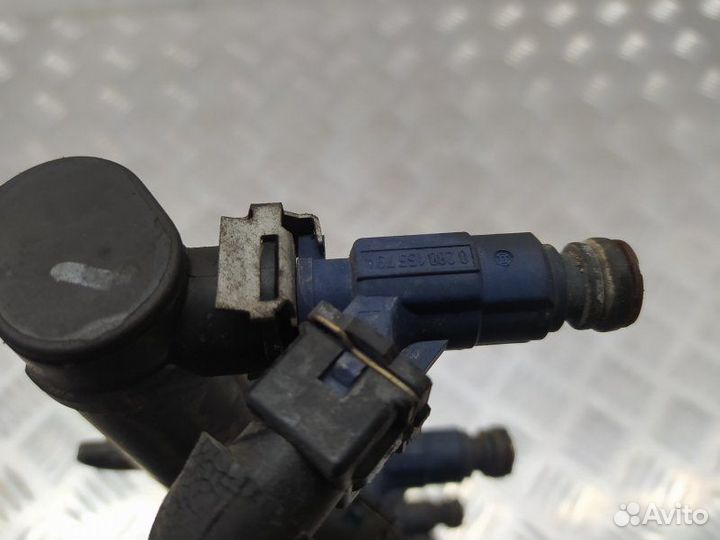 Б/У Б/У Форсунка Европа 1.6i NFZ 4 шт bosch