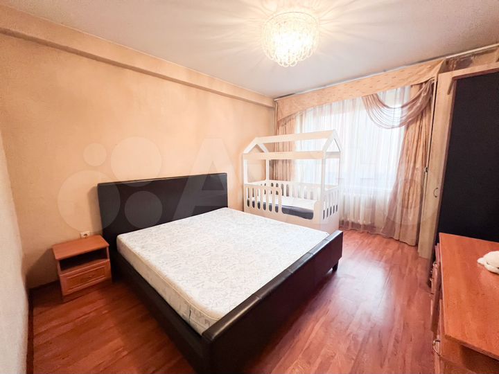 3-к. квартира, 90 м², 2/9 эт.