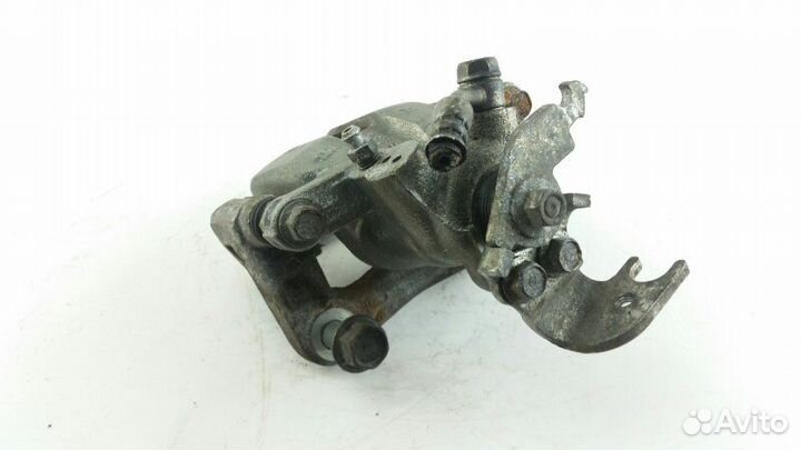 Суппорт задний правый Honda Accord CU2 2010