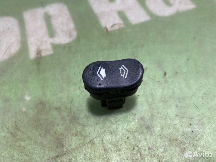 Кнопка стеклоподъемника Ford Focus cdda 2004