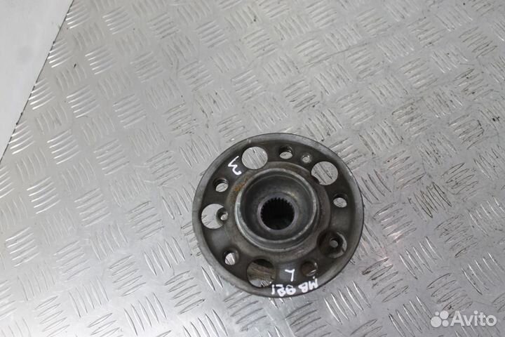 Ступица задняя левая Mercedes-Benz E-Класс