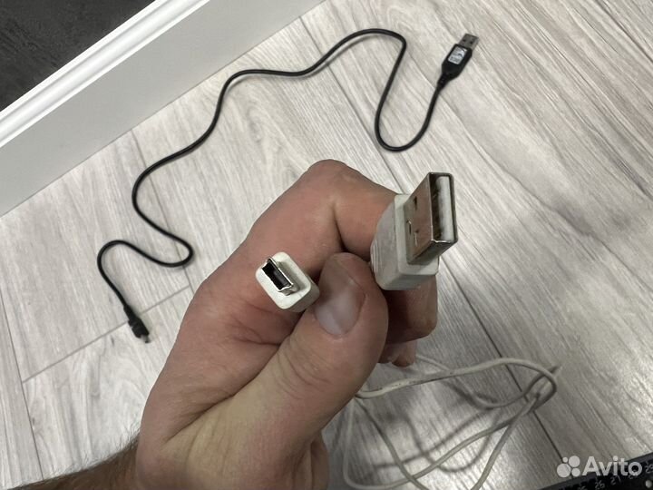 Кабель USB - mini USB