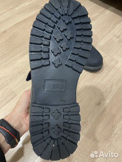 Ботинки на мальчика 37