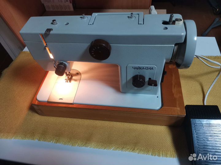 Швейная машина Чайка 134