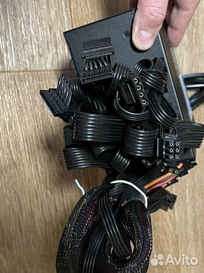 Блок питания corsair cx750M