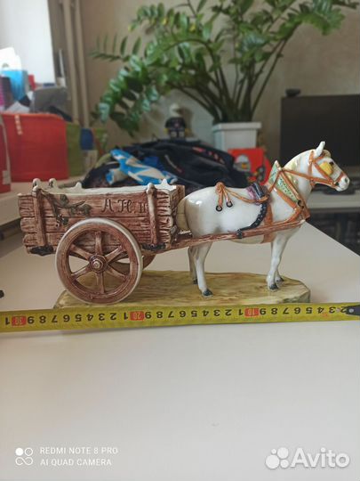 Антикварная ваза статуэтка фарфор