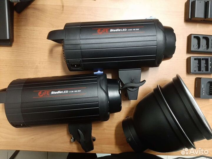 Falcon eyes cob 180bw (комплект)