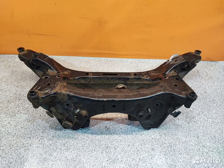 Подрамник задний Nissan Qashqai J10