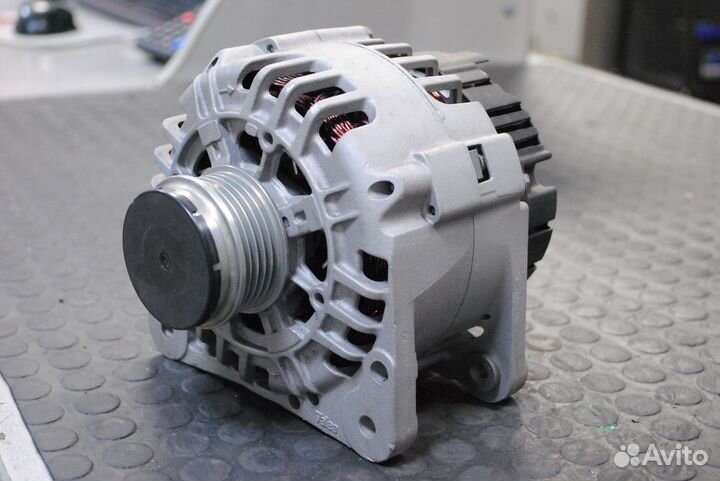 Генератор Audi A4, A6, VW Passat 1.9 TDi 140А
