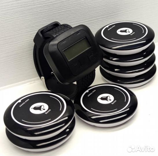 Кнопка вызова персонала и табло вызова официанта