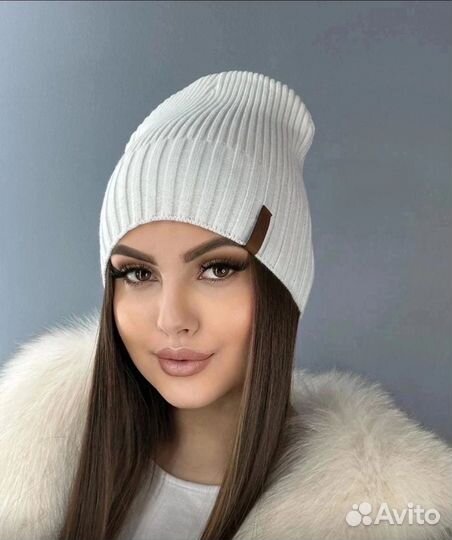 Шапка женская вязаная