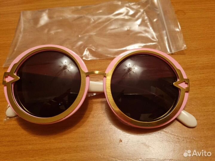 Солнцезащитные очки новые