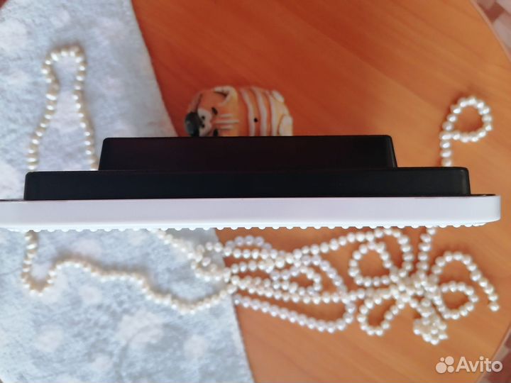 Часы настенные детские и игрушка