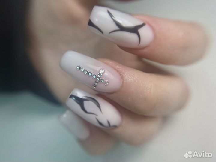 Маникюр с покрытием, наращивание ногтей