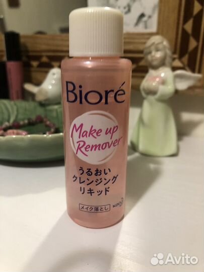 Жидкость для снятия макияжа Biore
