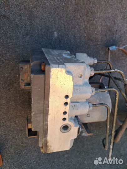 Блок ABS насос BMW 5 E39 0265217000 34511090910