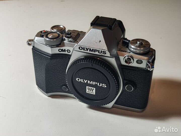 Olympus OM-D E-M5 mark ii
