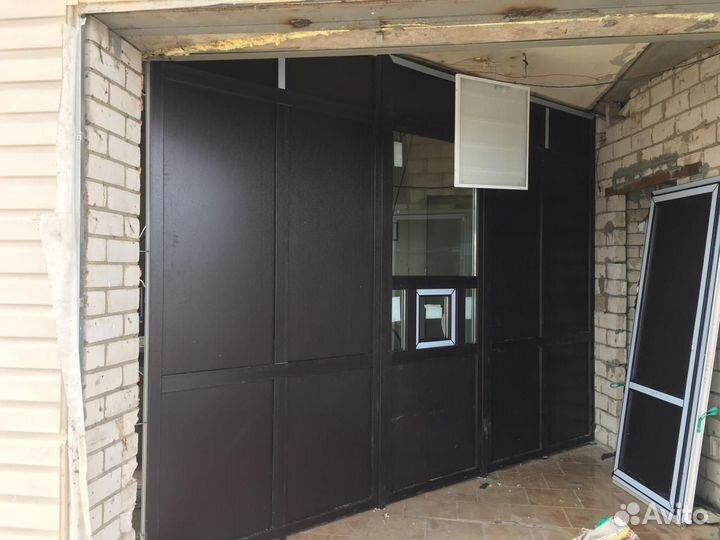 Входная дверь