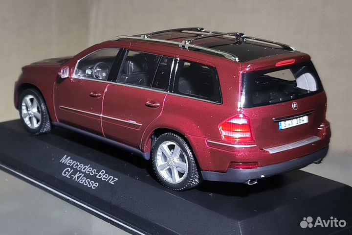 Коллекционная модель Mercedes GL 4X4 1:43