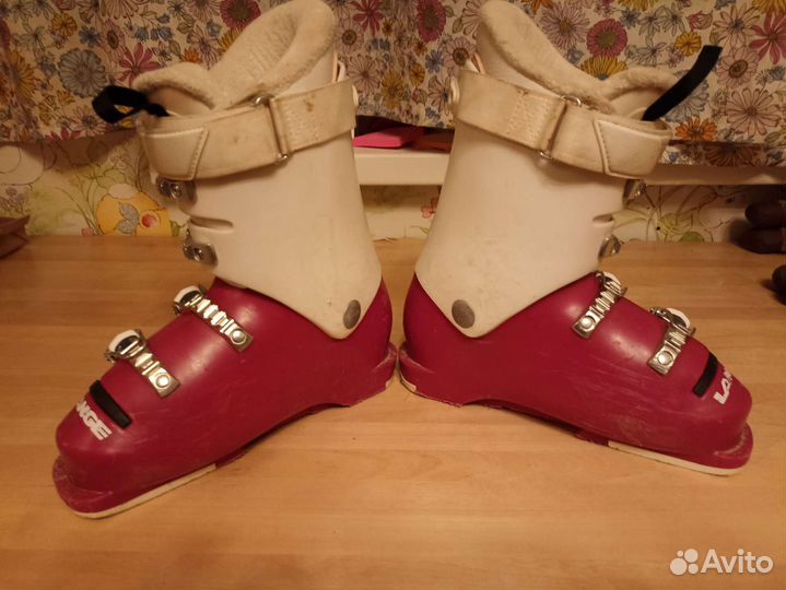 Горнолыжные ботинки lange